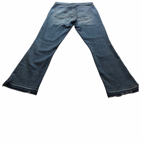 Loft demi boot cut jeans size 2 - Picture 2 of 11
